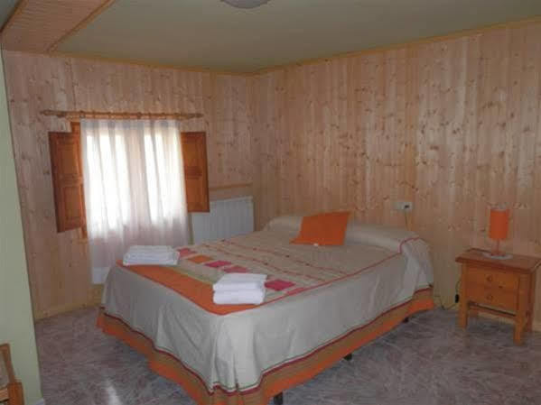 Hostal El Portalico Linares de Mora Exterior foto